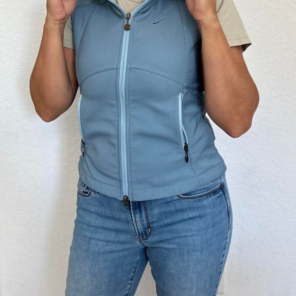 Nike Women's Blue Gilet